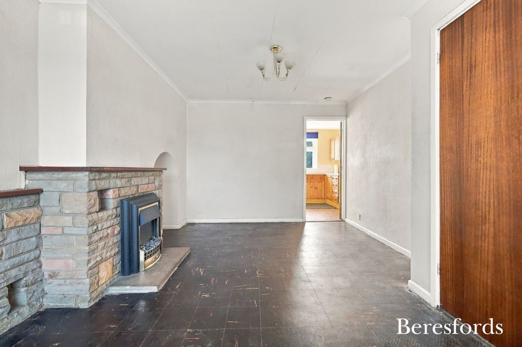 Property photo 2 of 12 Picture No. 04