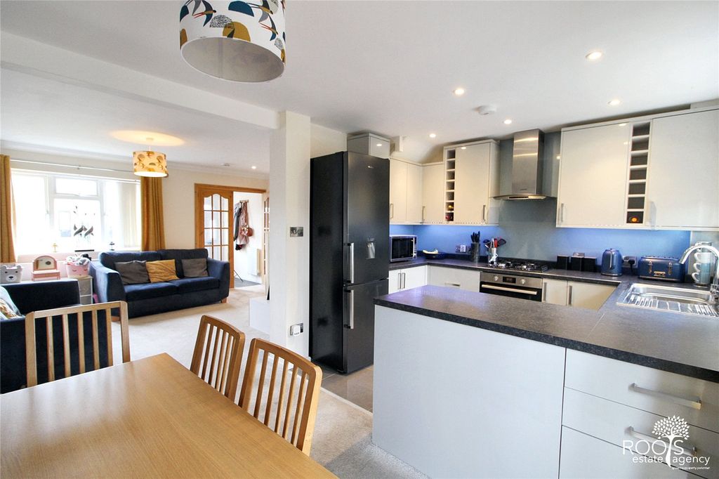 Property photo 3 of 11 Picture No. 04