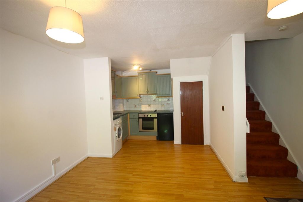 Property photo 3 of 6 Img_8240.Jpg