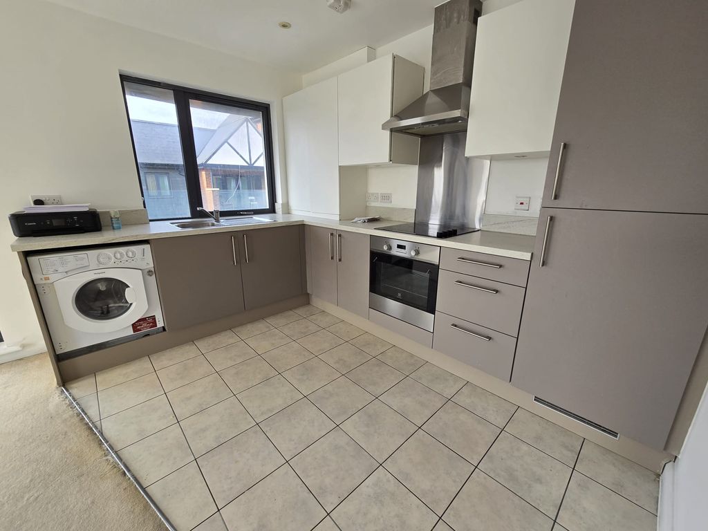 Property photo 2 of 6