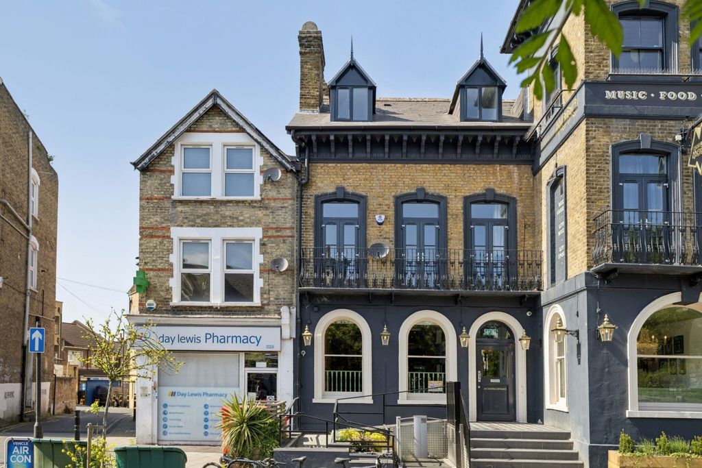 Property photo 1 of 11 107845_253A Gipsy...