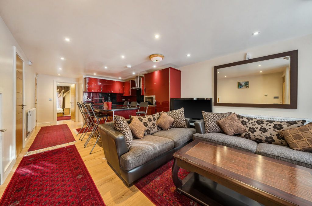 Property photo 3 of 20