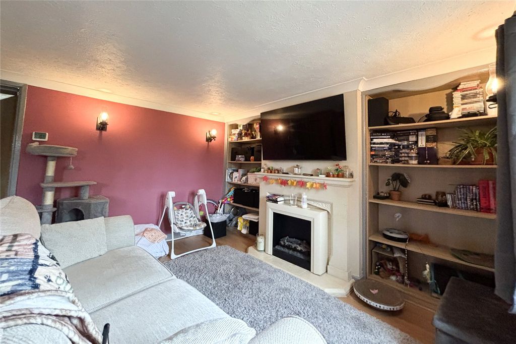 Property photo 3 of 23 Picture No. 29