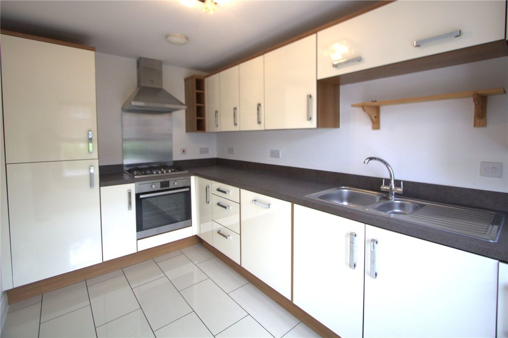 Property photo 2 of 12 Picture No. 22