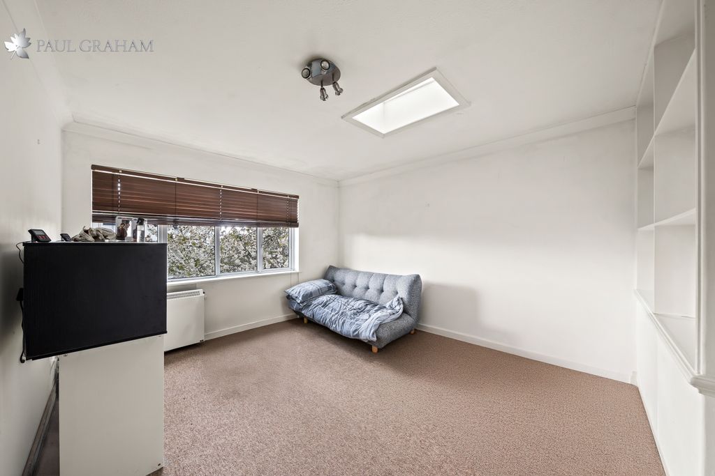 Property photo 3 of 11 Dsc09257