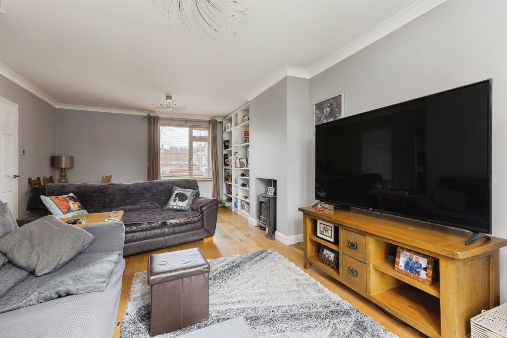 Property photo 3 of 19