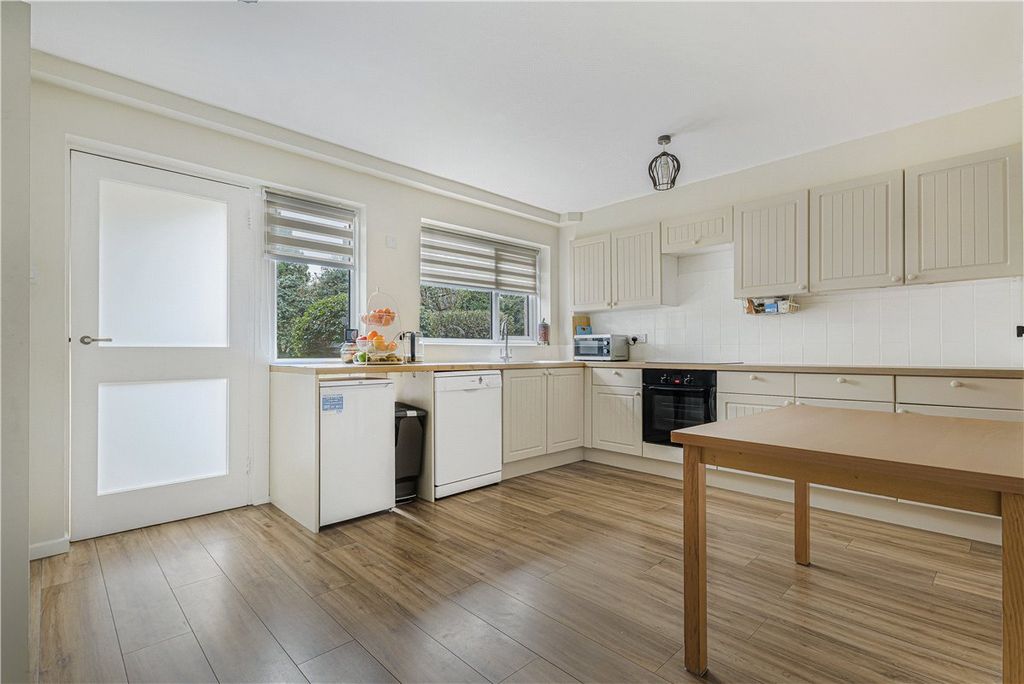 Property photo 3 of 18 Picture No. 05