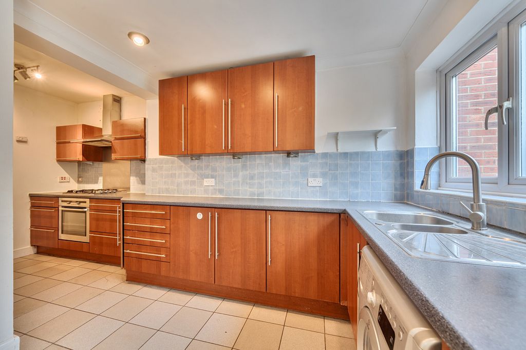 Property photo 2 of 17 1457032-7-6A01c1F...