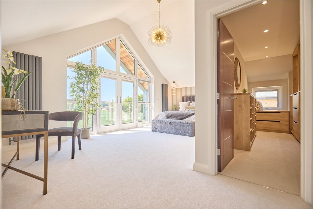 Property photo 2 of 49 Picture No. 53