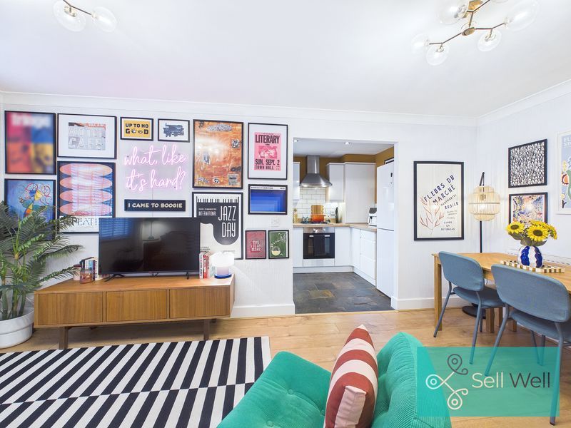 Property photo 2 of 19 Living/Dining