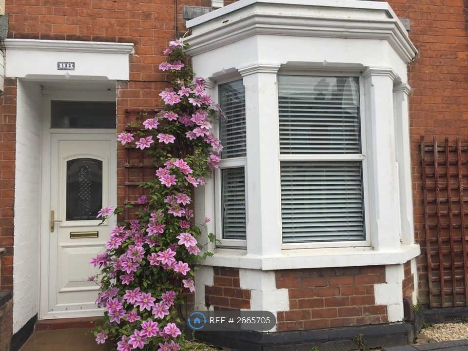 Property photo 2 of 11 Front Of House