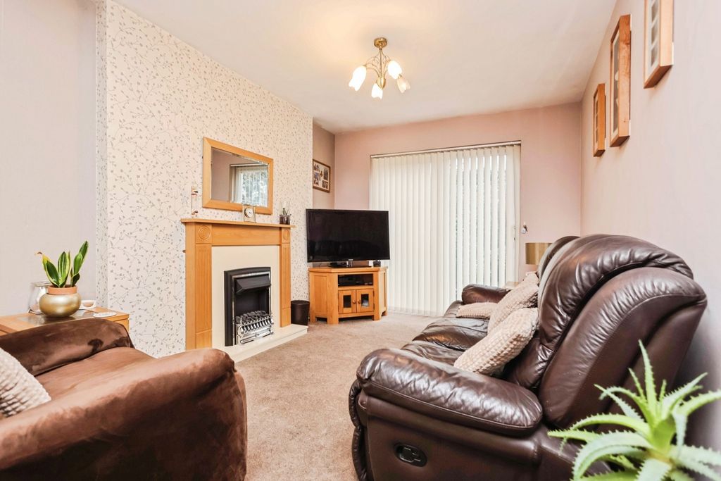 Property photo 2 of 23 Pbox-Img.Jpg