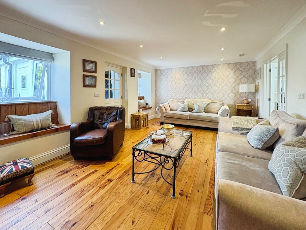 Property photo 3 of 39 5268267