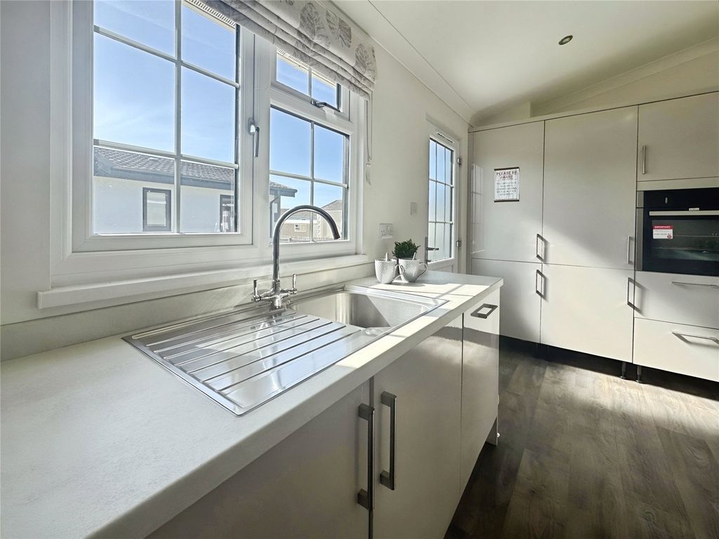 Property photo 3 of 11 Picture No. 08