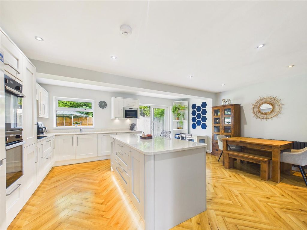 Property photo 2 of 18 Living Dining Kitchen