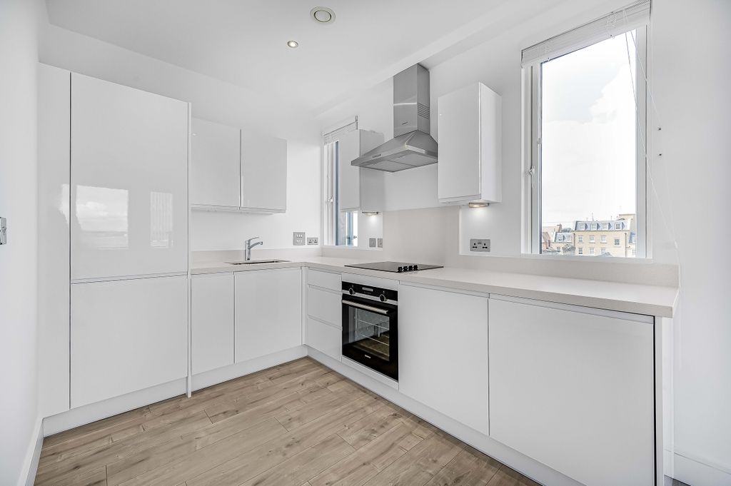 Property photo 2 of 10 Kfh_Flat_22_St_Andre