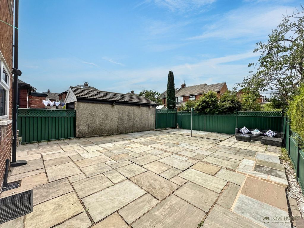 Property photo 3 of 18