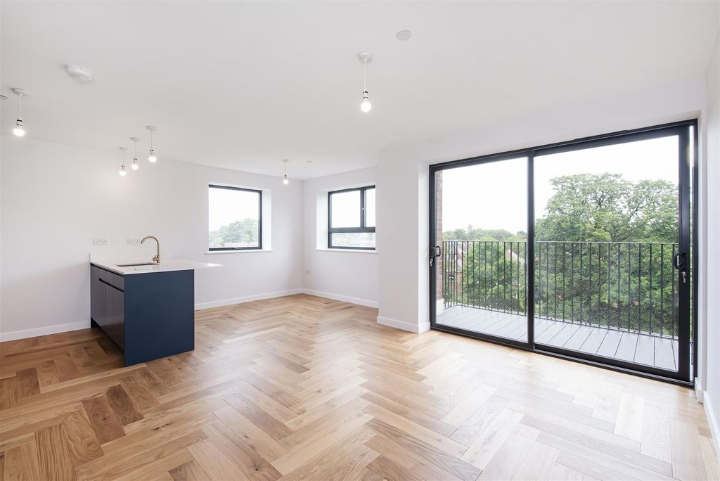 Property photo 1 of 15 Helliwell &amp; Co
