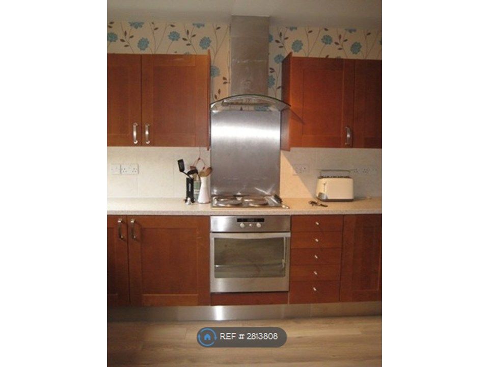 Property photo 3 of 13 Kitchen