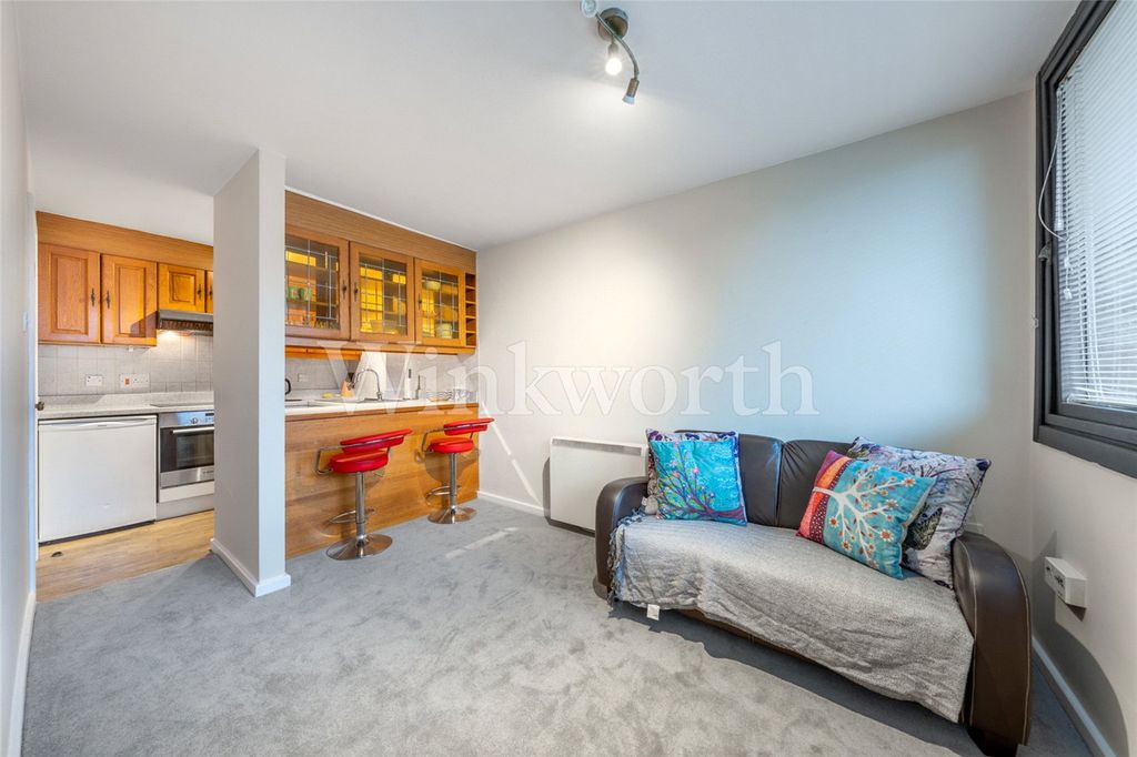 Property photo 1 of 8 Picture No. 16