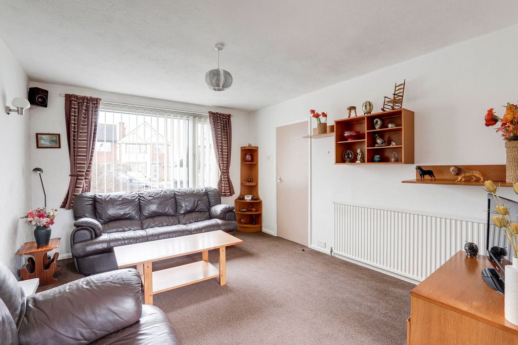 Property photo 2 of 19 Living Room