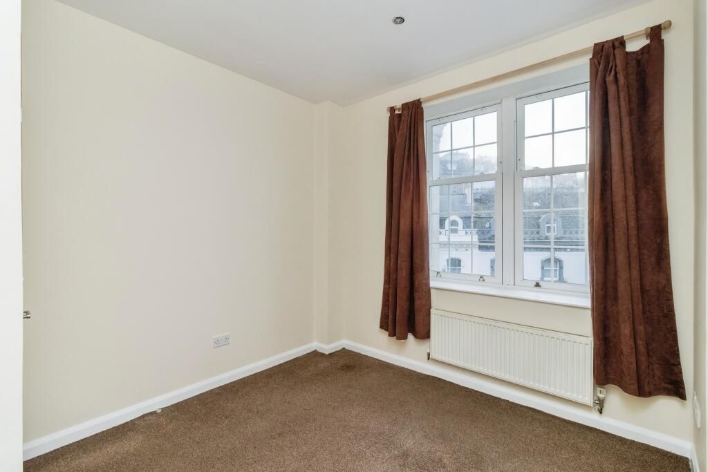 Property photo 3 of 5