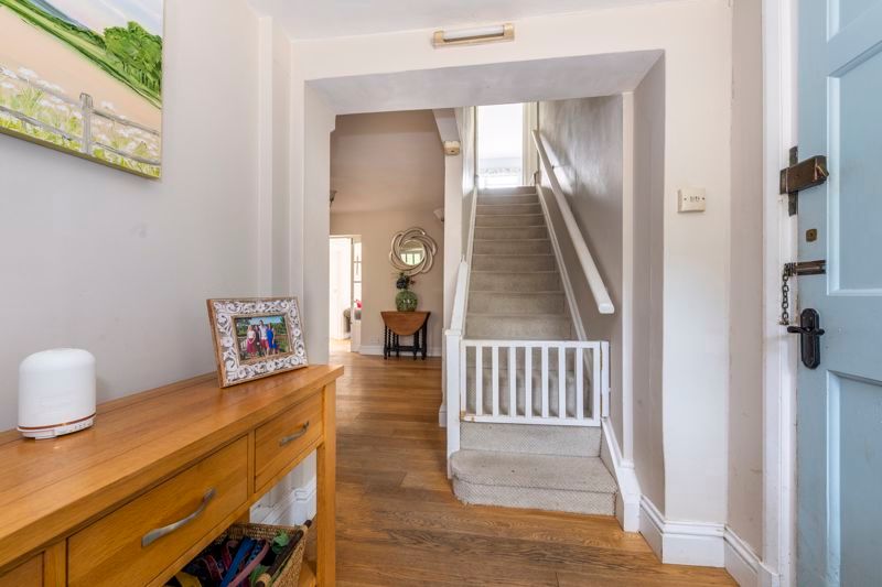 Property photo 2 of 25 Photo 3