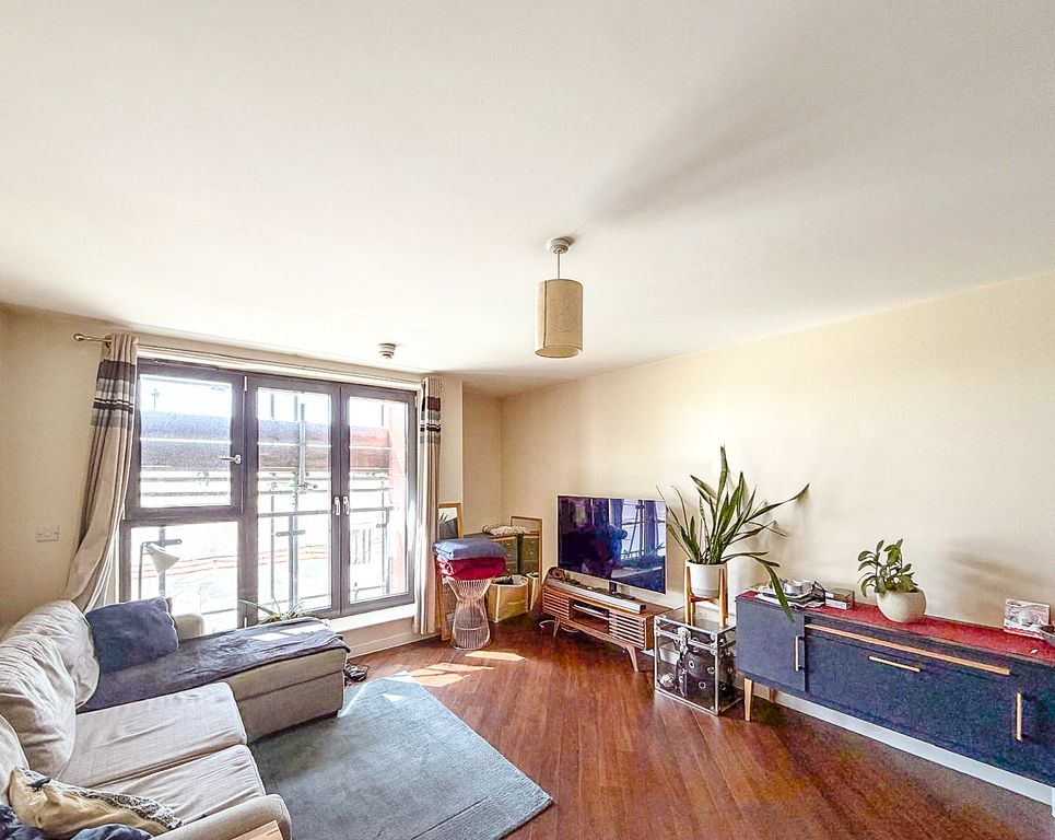 Property photo 3 of 9