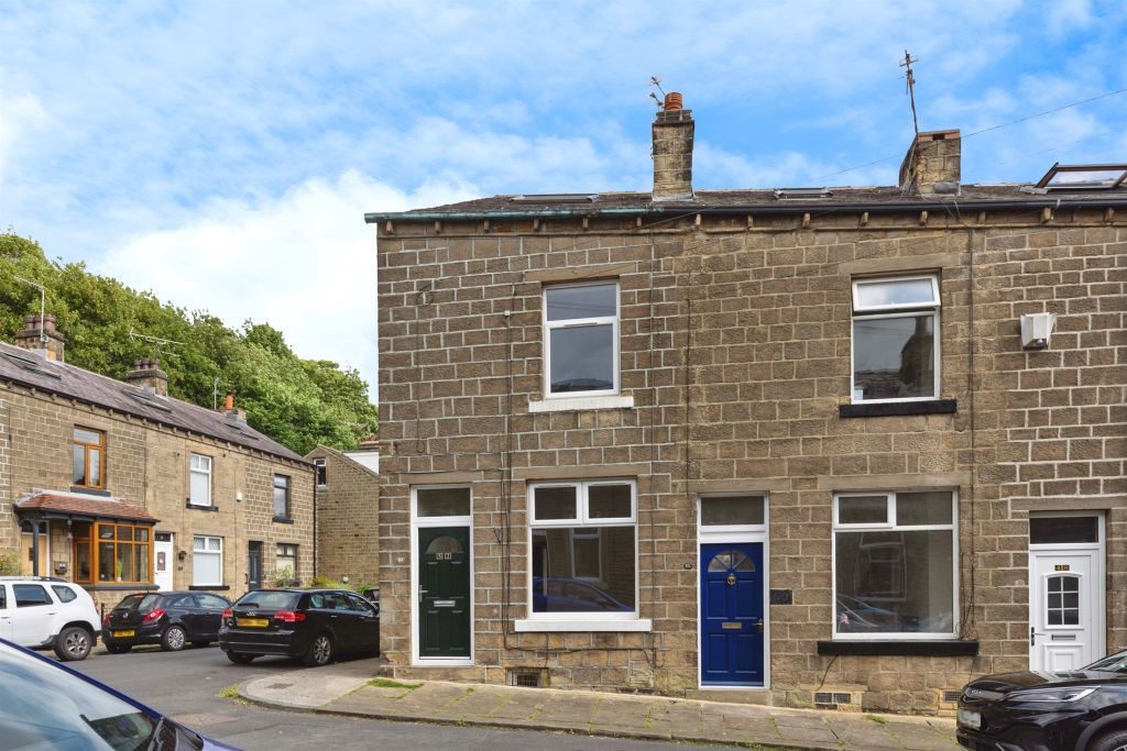 Property photo 1 of 17