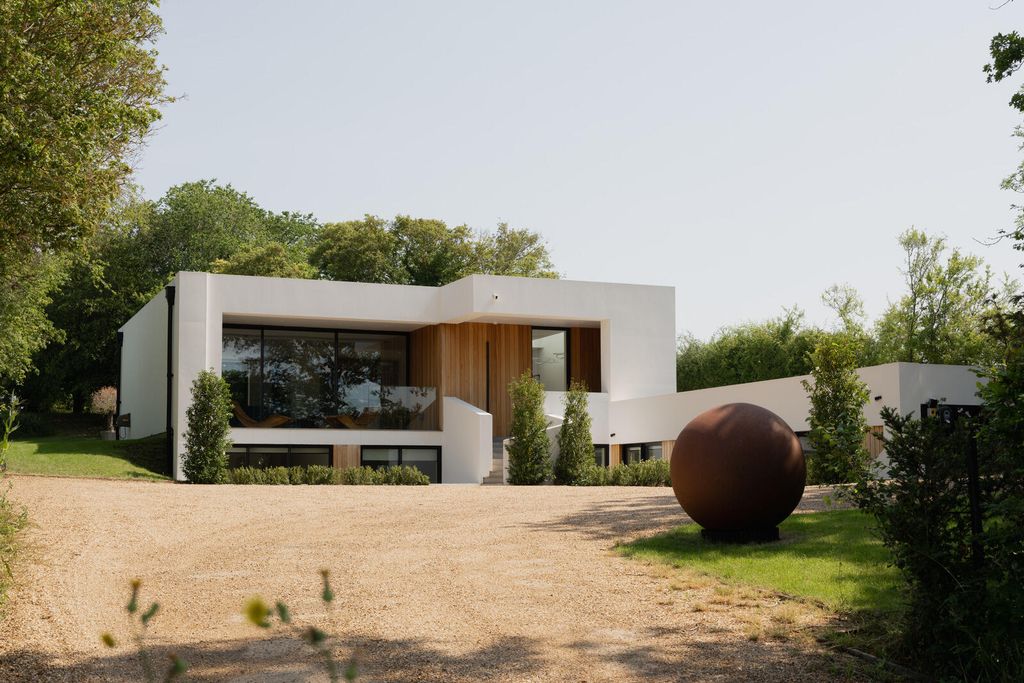 Property photo 1 of 39 A0Op600000Bgodpmal_N27_Webres.Jpg