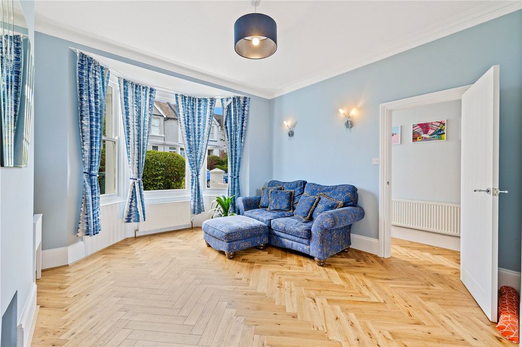 Property photo 2 of 14 Picture No. 03