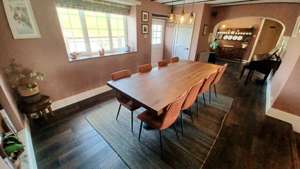 Property photo 2 of 49 20250731_094114