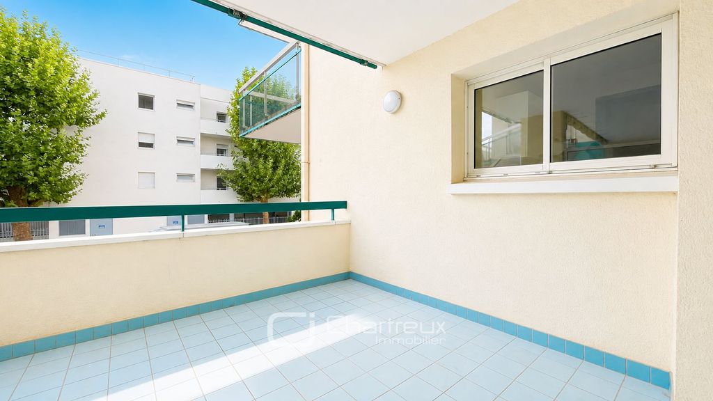 Property photo 1 of 12 Apartment