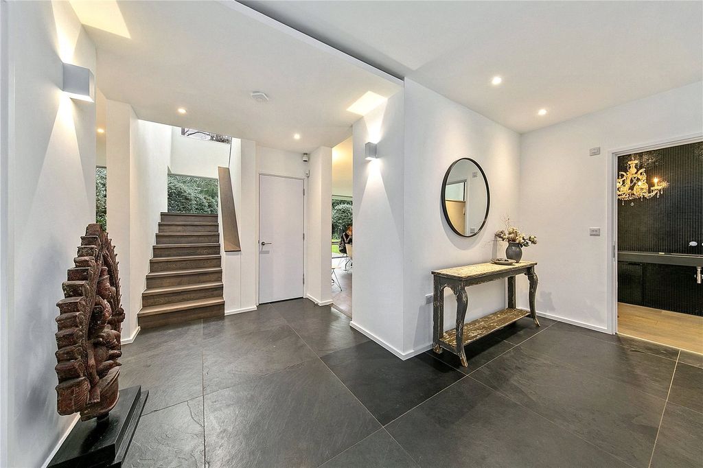Property photo 2 of 16 Picture No. 05