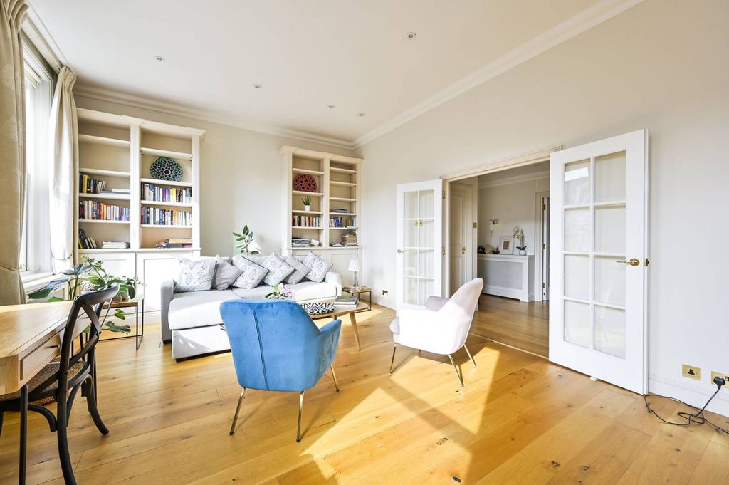 Property photo 3 of 14