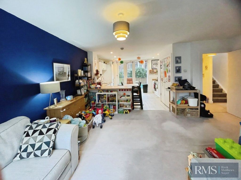 Property photo 3 of 12 Photo 13