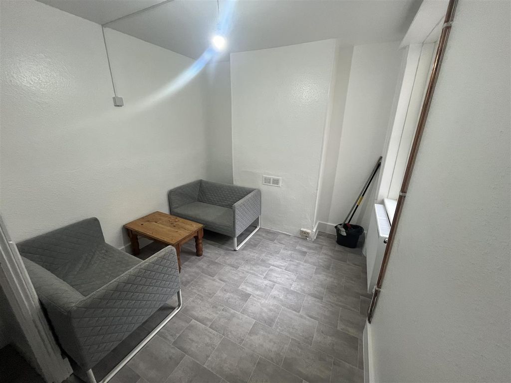 Property photo 2 of 11 Img_1276.Jpg