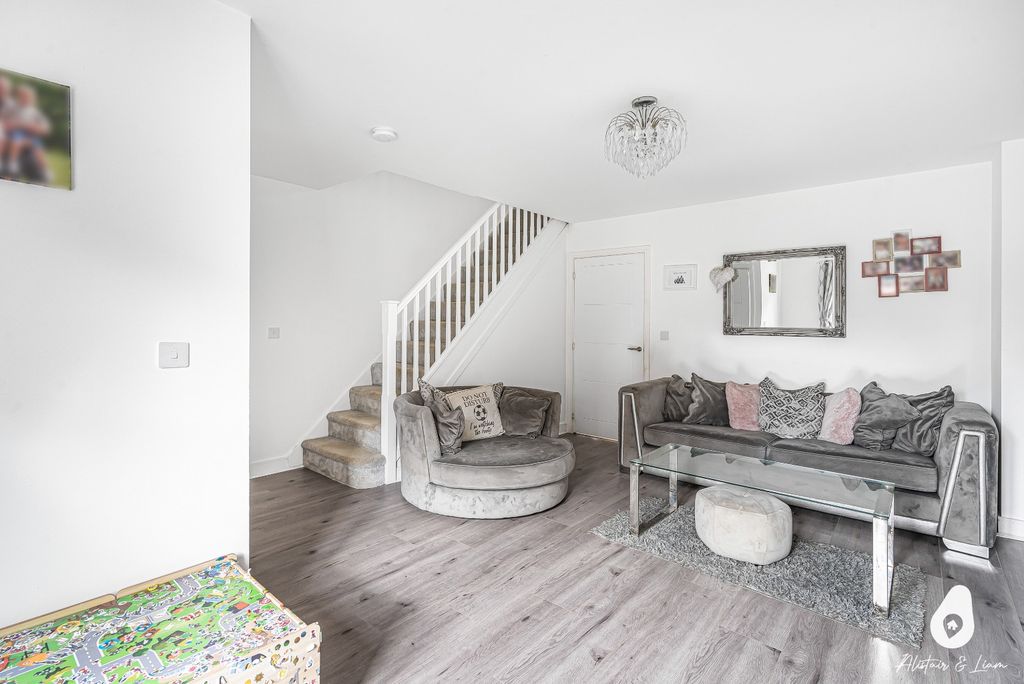 Property photo 3 of 21 5519154