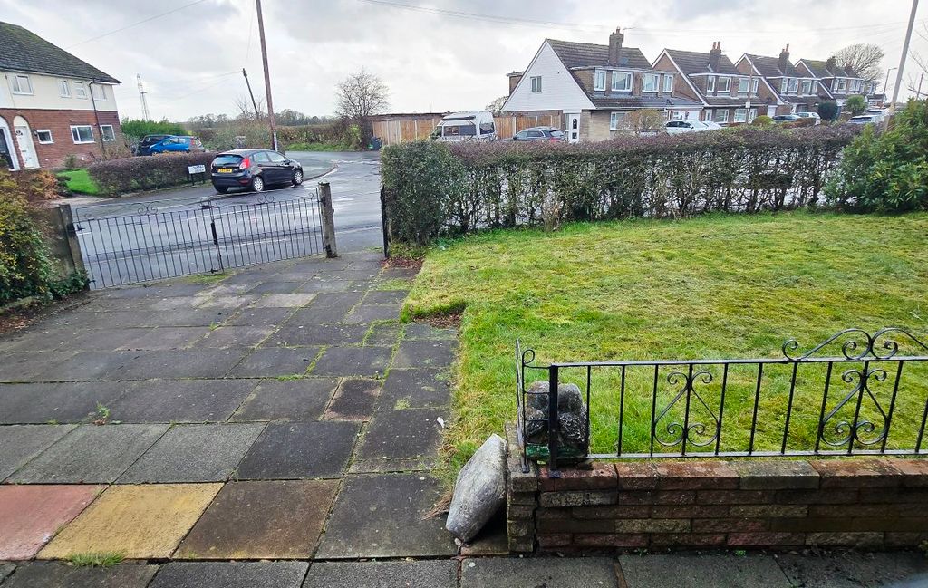 Property photo 3 of 19