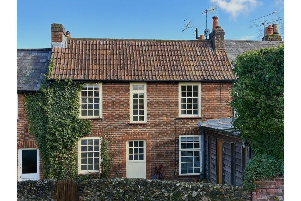 Property photo 1 of 21 Front View