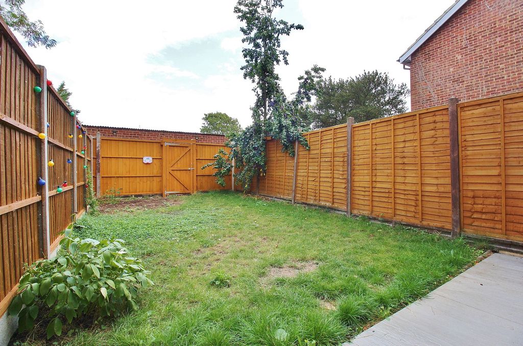 Property photo 3 of 10