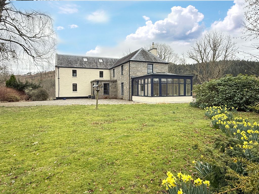 Property photo 1 of 74