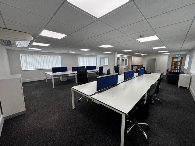 Property photo 1 of 6 Photo 16