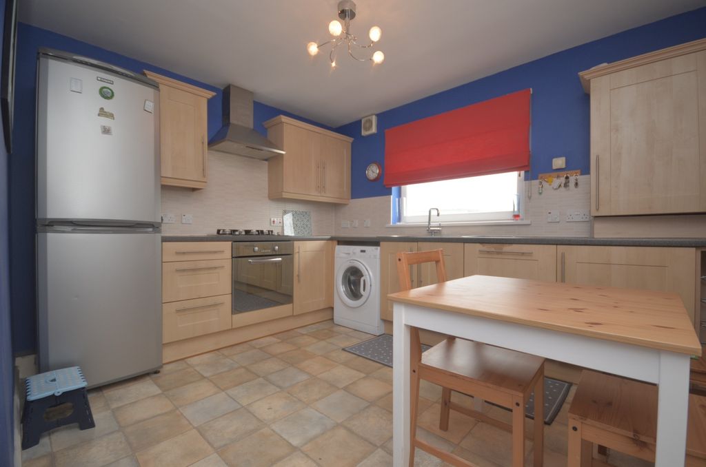Property photo 3 of 6 3