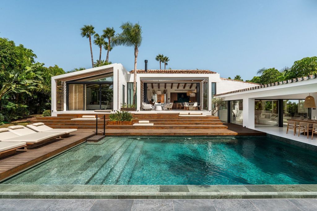 Property photo 1 of 34