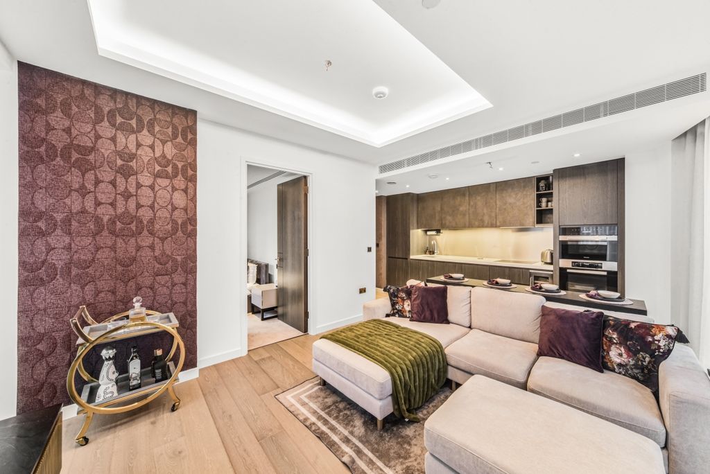 Property photo 3 of 13 Dsc_2226_High