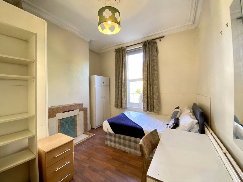 Property photo 3 of 19 Picture No. 22