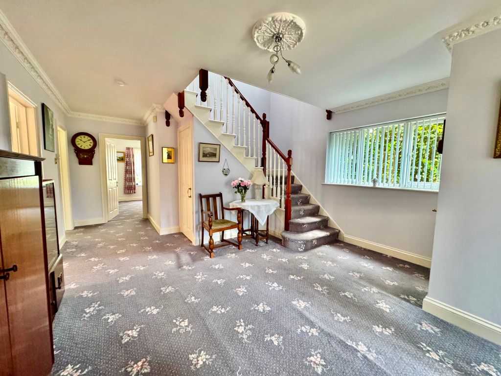 Property photo 2 of 26