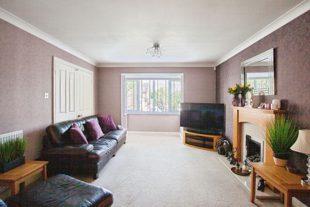 Property photo 3 of 15