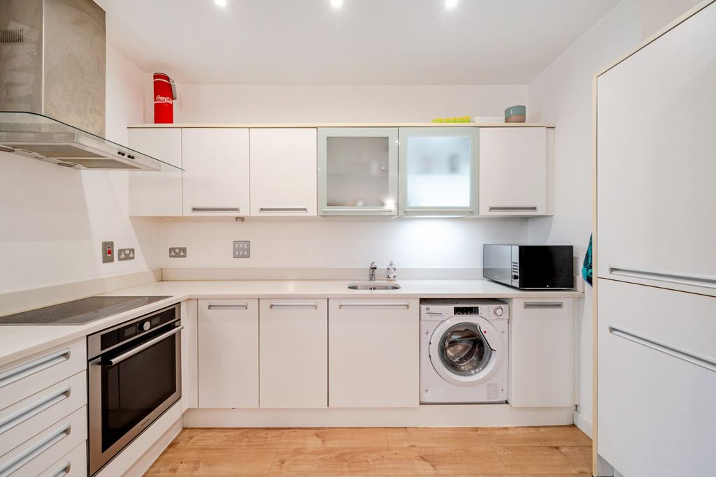 Property photo 3 of 14 1466291-6-6A1592B...